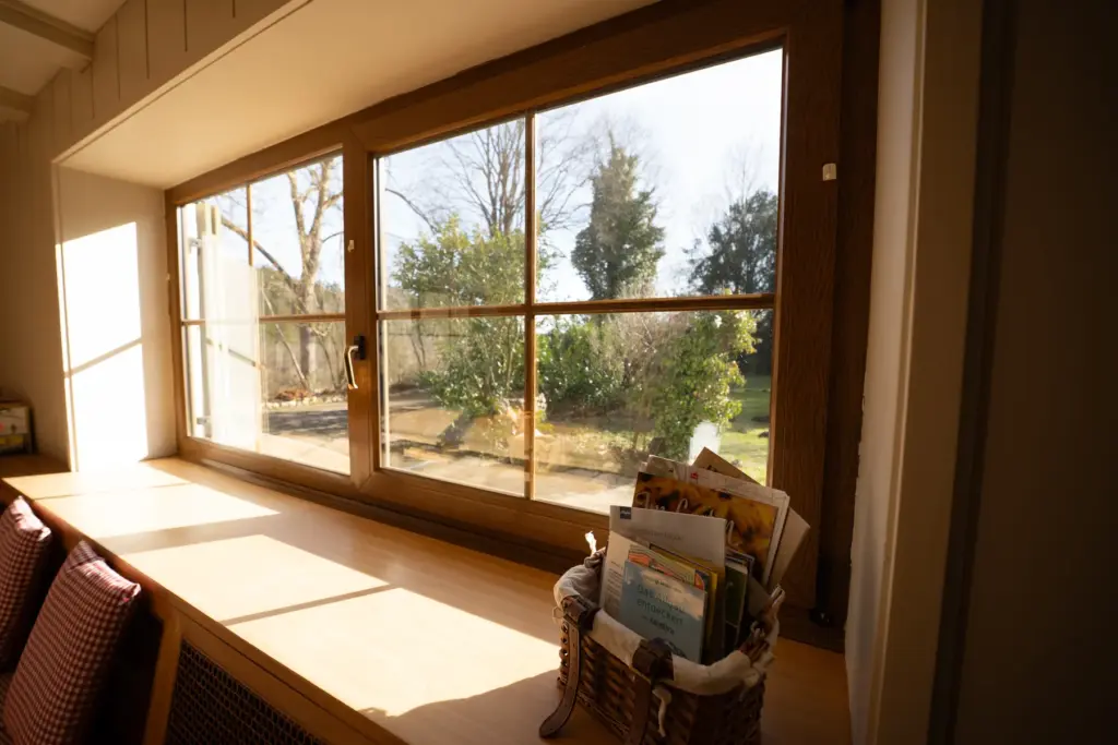Flößerstube: sonnige Fensternische